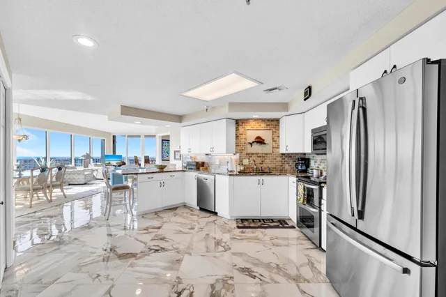 $4,350 | 320 Harbor Boulevard, Unit 901, Destin, FL 32541