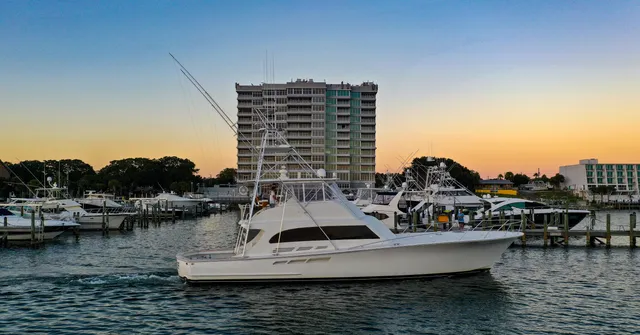 $4,350 | 320 Harbor Boulevard, Unit 901, Destin, FL 32541