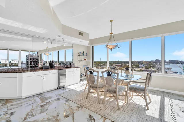 $4,350 | 320 Harbor Boulevard, Unit 901, Destin, FL 32541