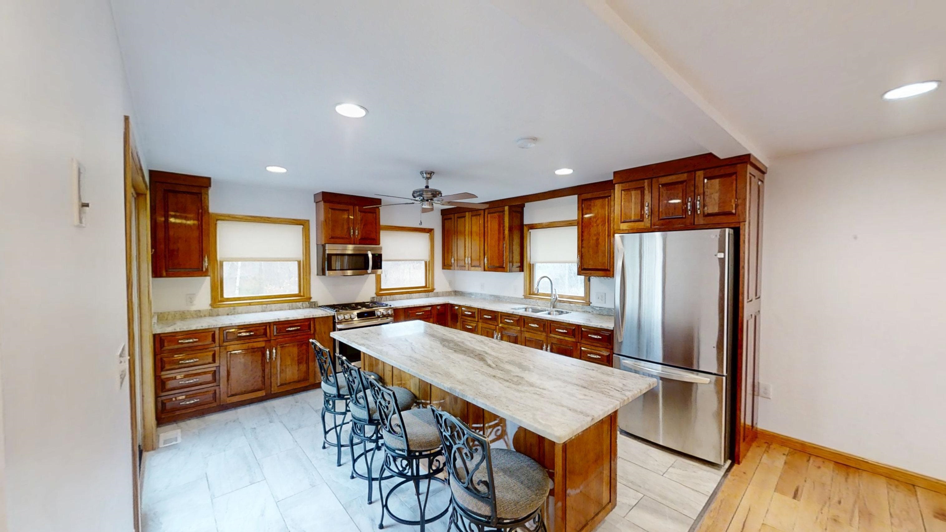 20 Academy Avenue Atkinson, NH 03811 - Photo 3 of 75