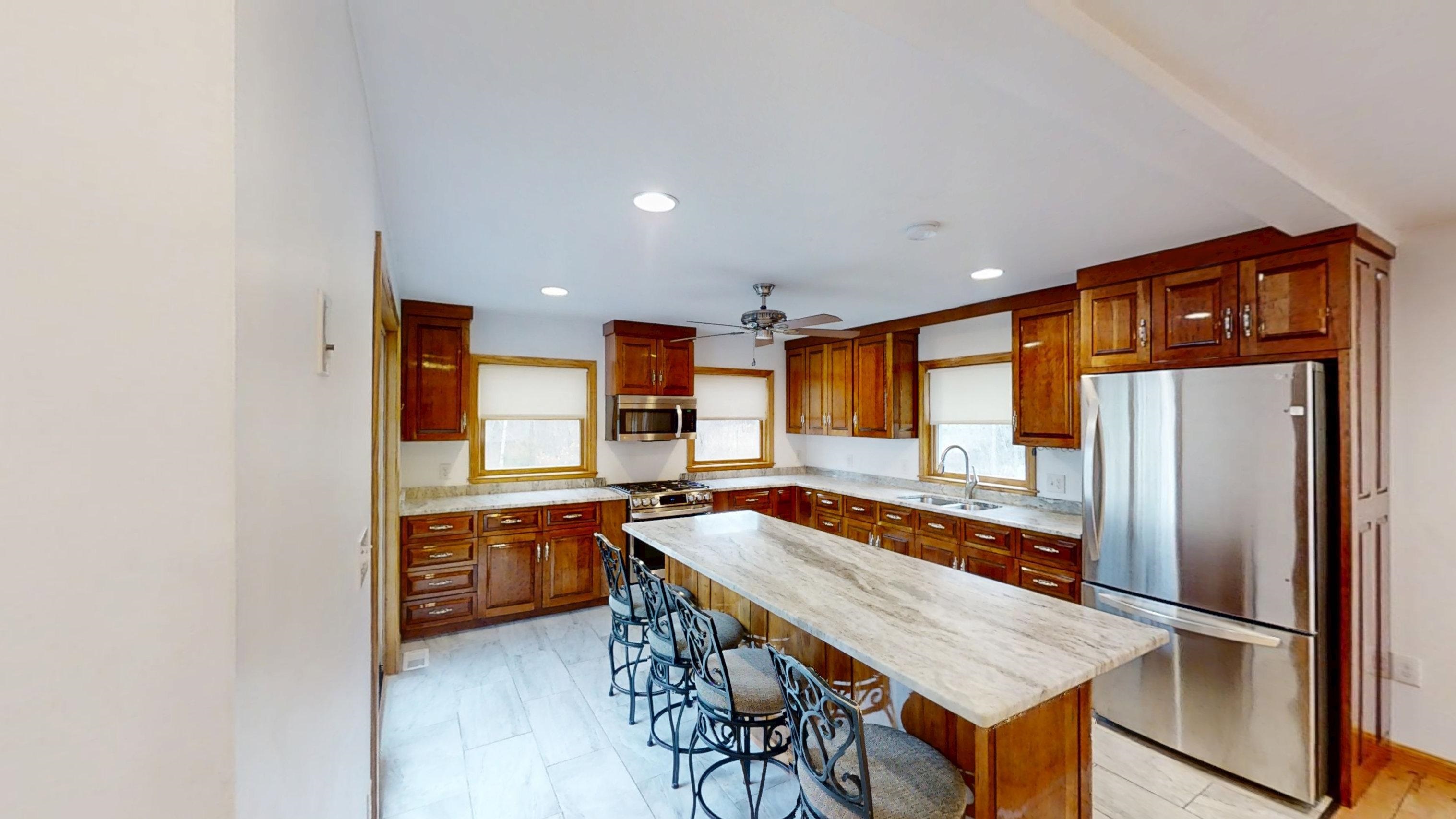 20 Academy Avenue Atkinson, NH 03811 - Photo 5 of 75