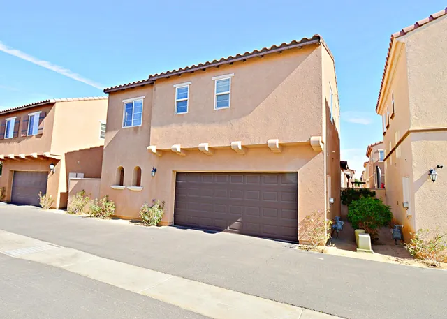 $2,995 | 510 Calle Vibrante, Palm Desert, CA 92211