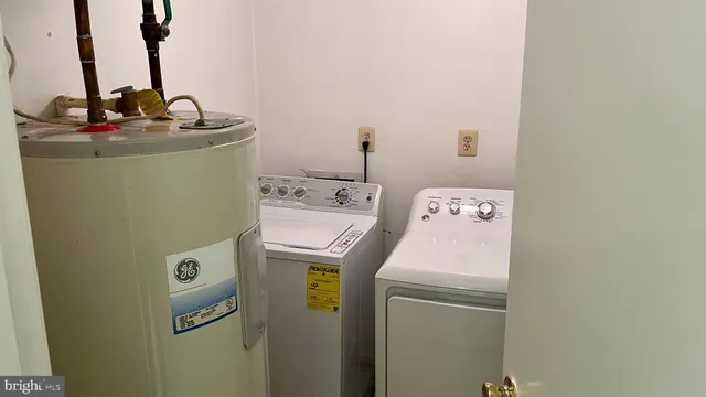 a picture of a tennis court