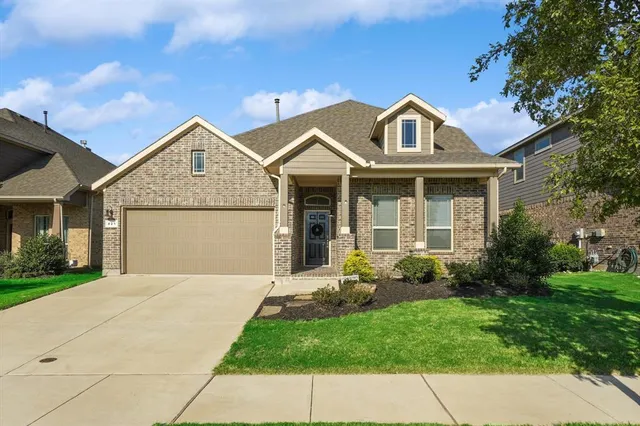 $470,100 | 821 Meadows Drive, Argyle, TX 76226