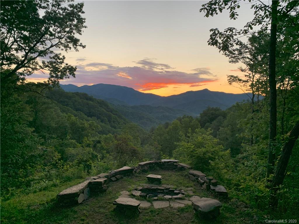 275 Cheoah View Road Bryson City, NC 28713 - Photo 2 of 35 Gallery Image 2