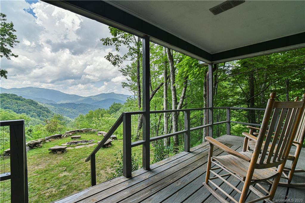 275 Cheoah View Road Bryson City, NC 28713 - Photo 8 of 35 Gallery Image 8