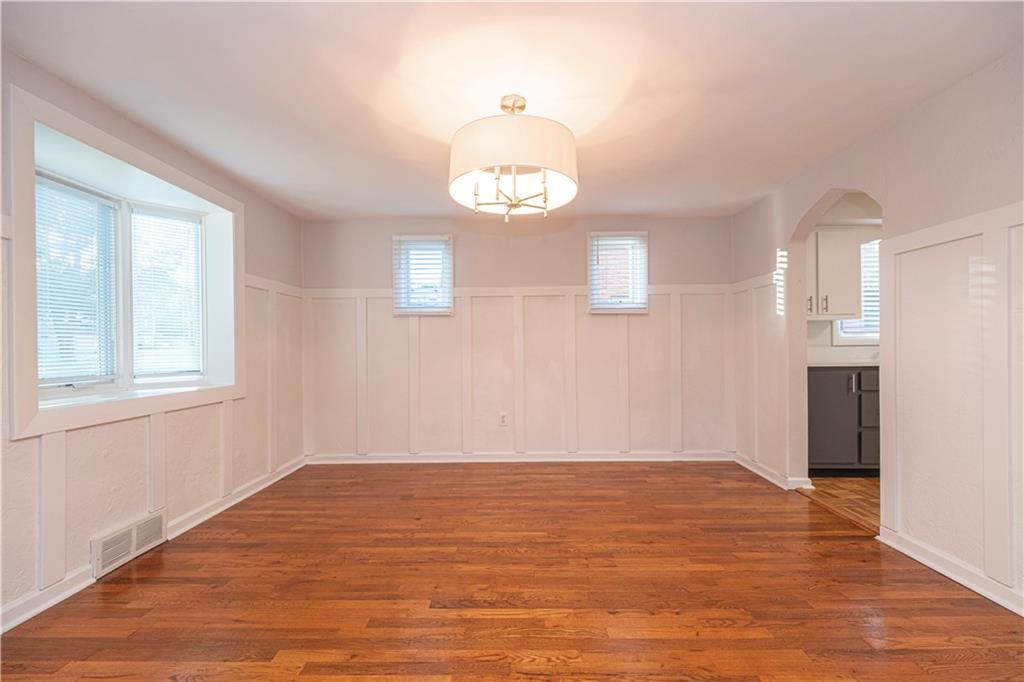 22 Herbst Road Coraopolis, PA 15108 - Photo 9 of 40