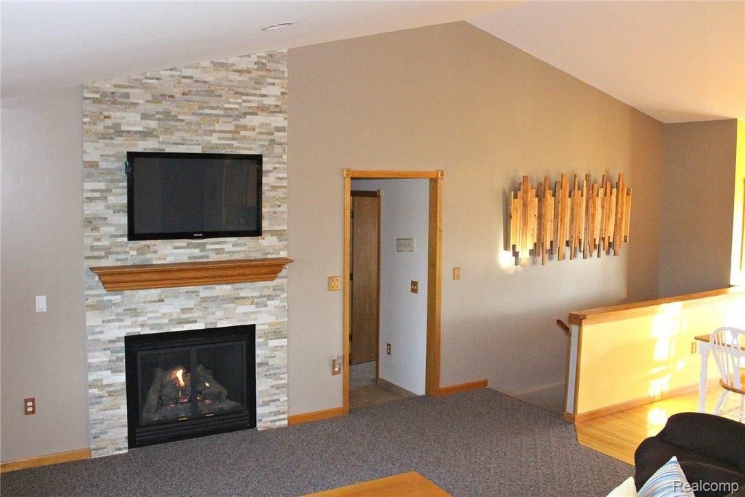 2344 Imlay City Road Lapeer, MI 48446 - Photo 5 of 31 12bmentry.jpg
