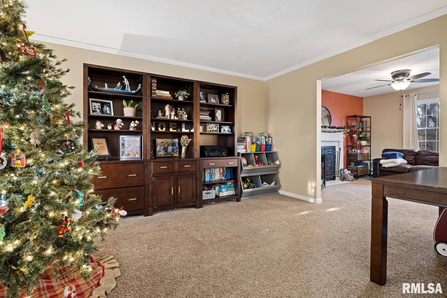 1901 Fieldstone Washington, IL 61571 - Photo 11 of 54 Gallery Image 11