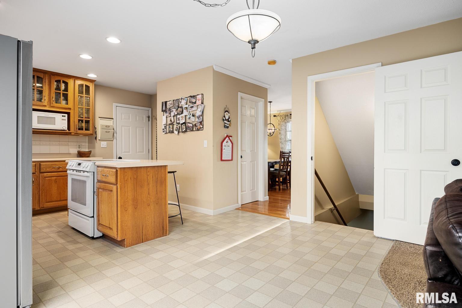1901 Fieldstone Washington, IL 61571 - Photo 17 of 54 Gallery Image 17