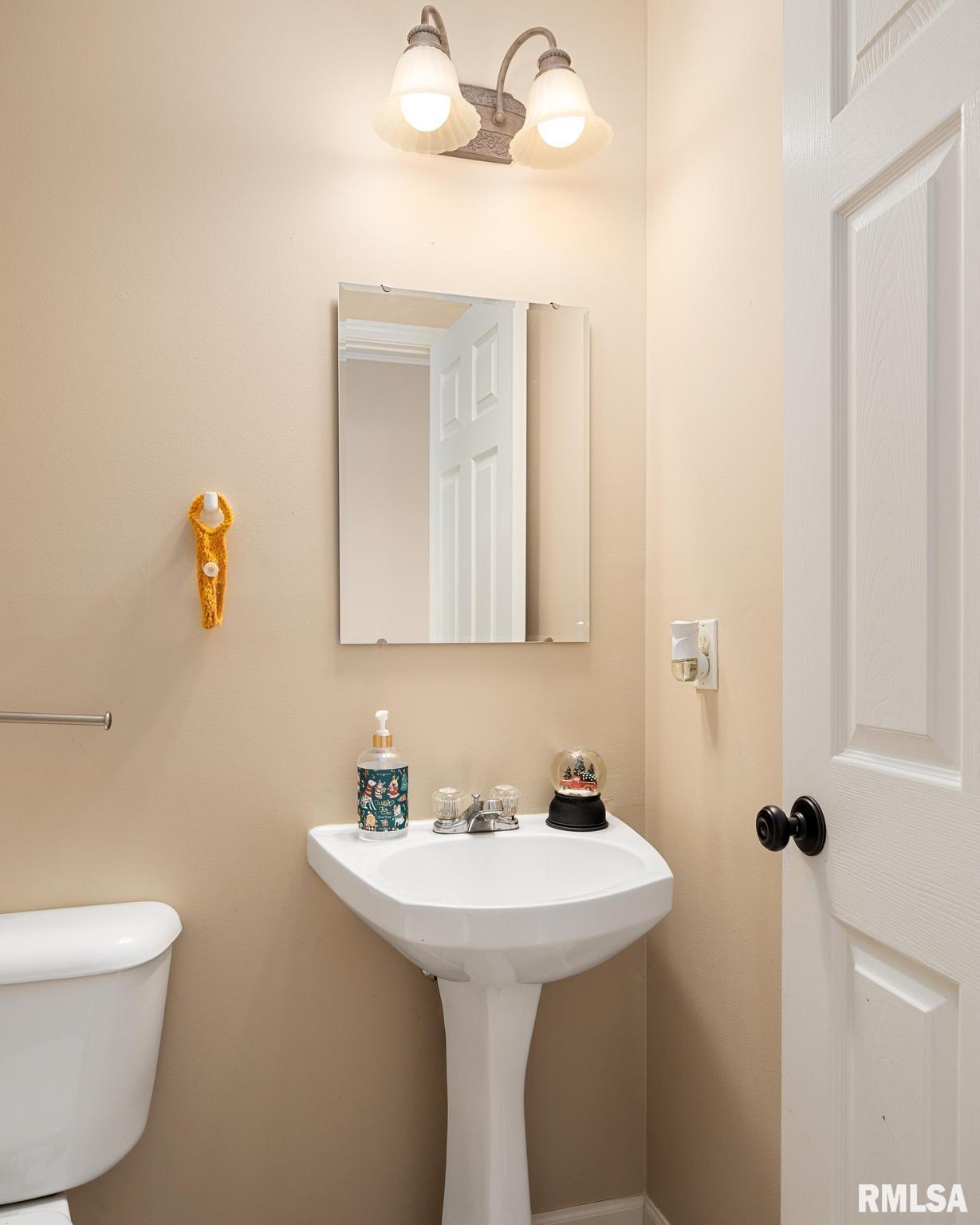 1901 Fieldstone Washington, IL 61571 - Photo 25 of 54 Gallery Image 25