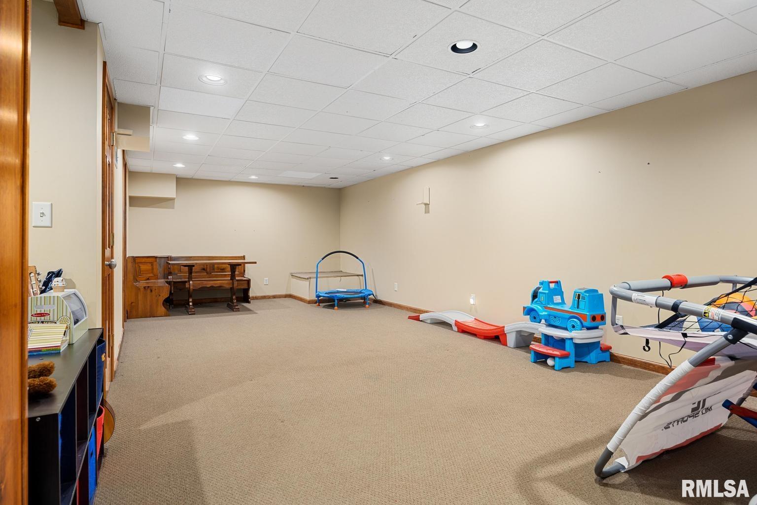 1901 Fieldstone Washington, IL 61571 - Photo 40 of 54 Gallery Image 40