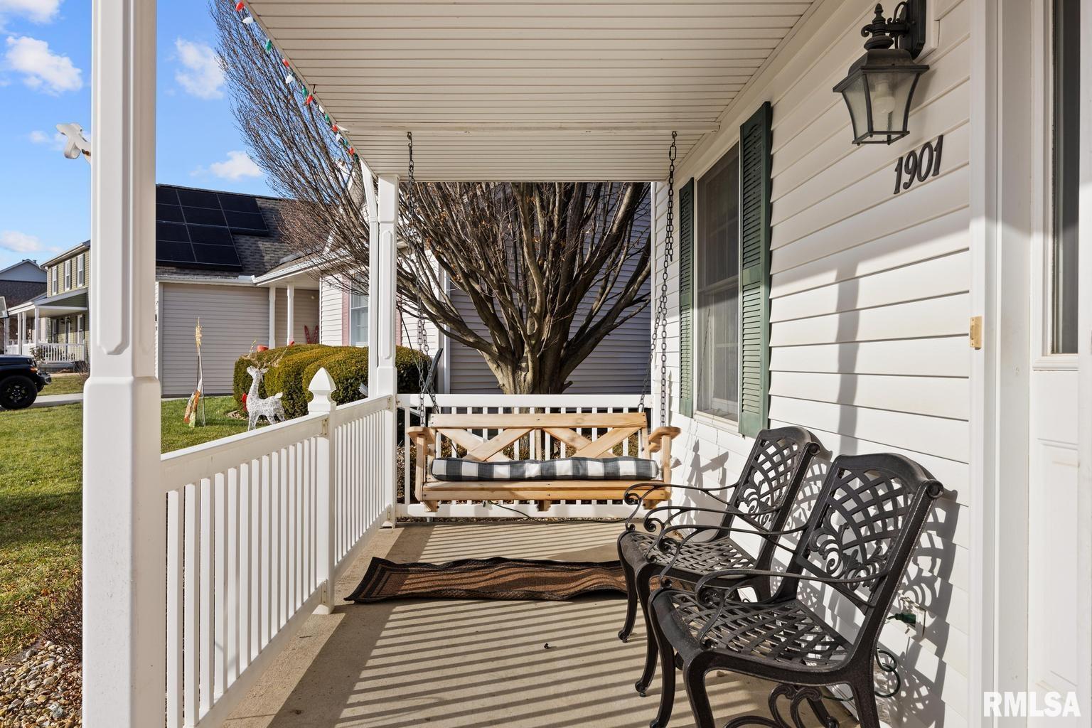 1901 Fieldstone Washington, IL 61571 - Photo 6 of 54 Gallery Image 6