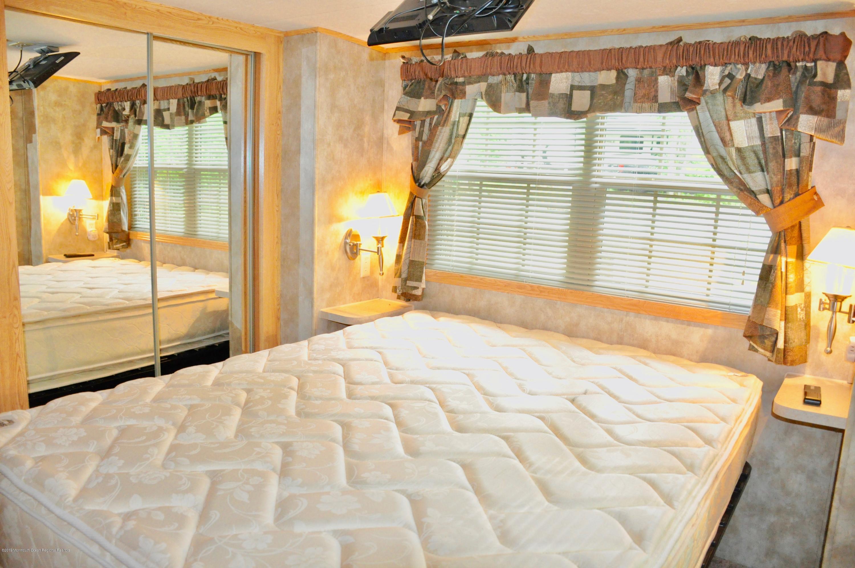 724 Route 537 Cream Ridge, Unit 69 Cream Ridge, NJ 08514 - Photo 11 of 21 Main Bedroom