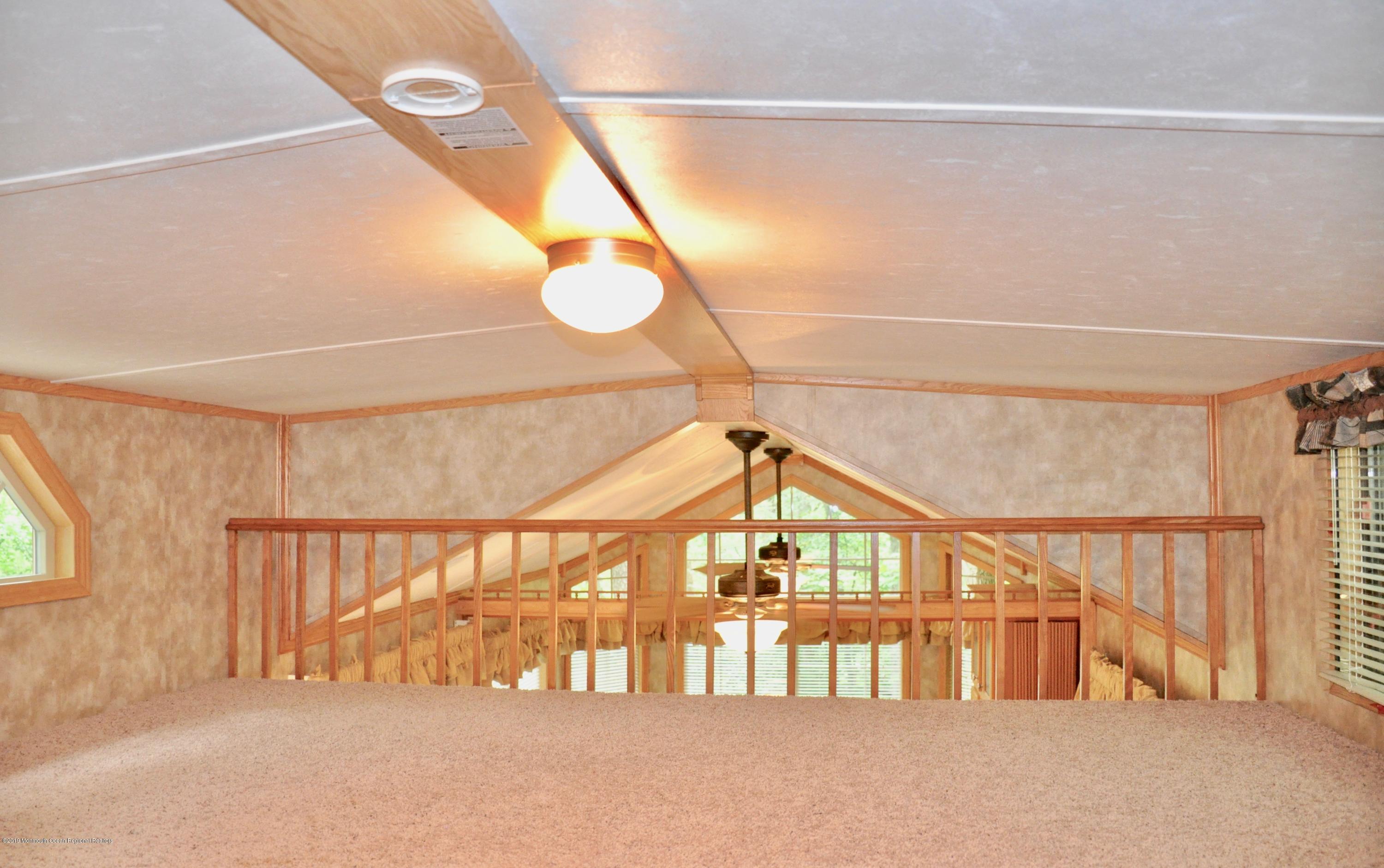 724 Route 537 Cream Ridge, Unit 69 Cream Ridge, NJ 08514 - Photo 13 of 21 Loft