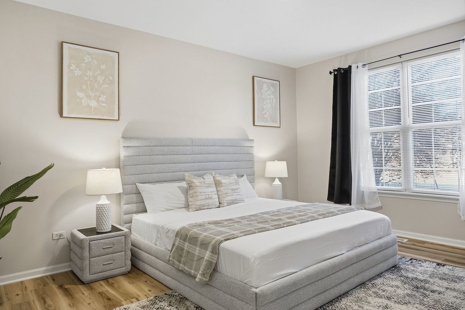 8232 Concord Lane, Unit B Justice, IL 60458 - Photo 17 of 32 a bedroom with a bed and a window