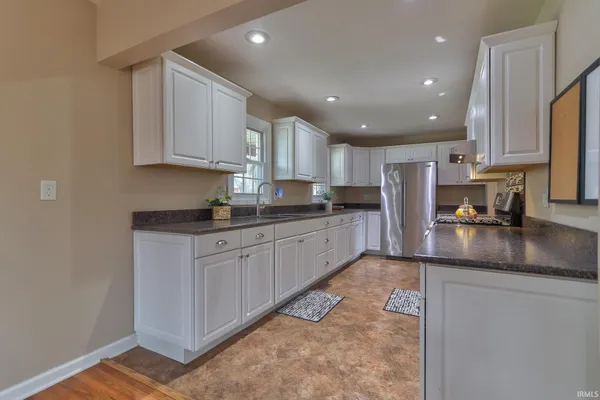 $230,500 | 509 East Jefferson Avenue, Chandler, IN 47610