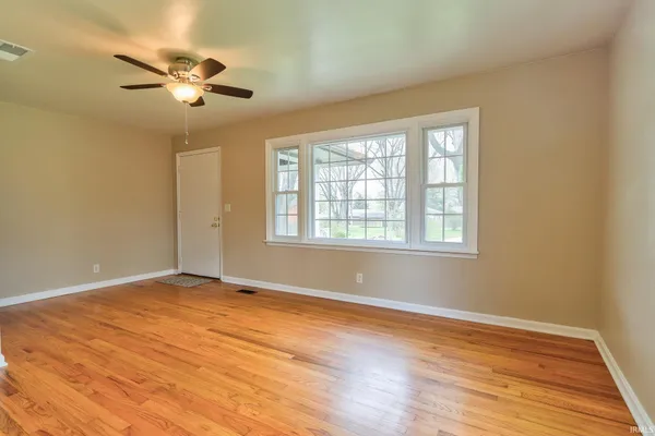 $230,500 | 509 East Jefferson Avenue, Chandler, IN 47610