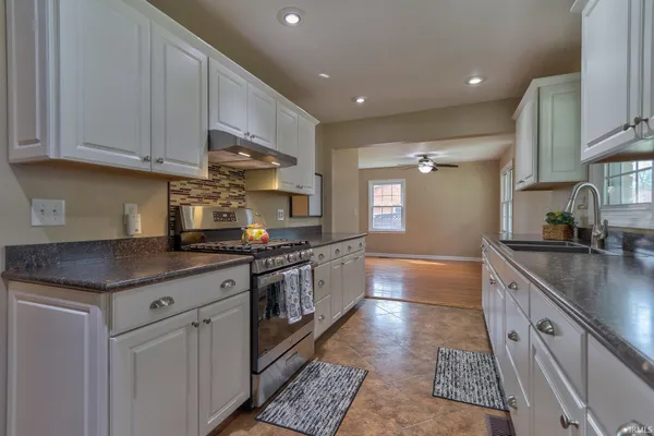 $230,500 | 509 East Jefferson Avenue, Chandler, IN 47610
