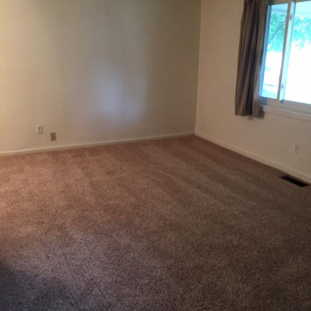 655 Demorest Road Columbus, OH 43204 - Photo 3 of 15 Gallery Image 3