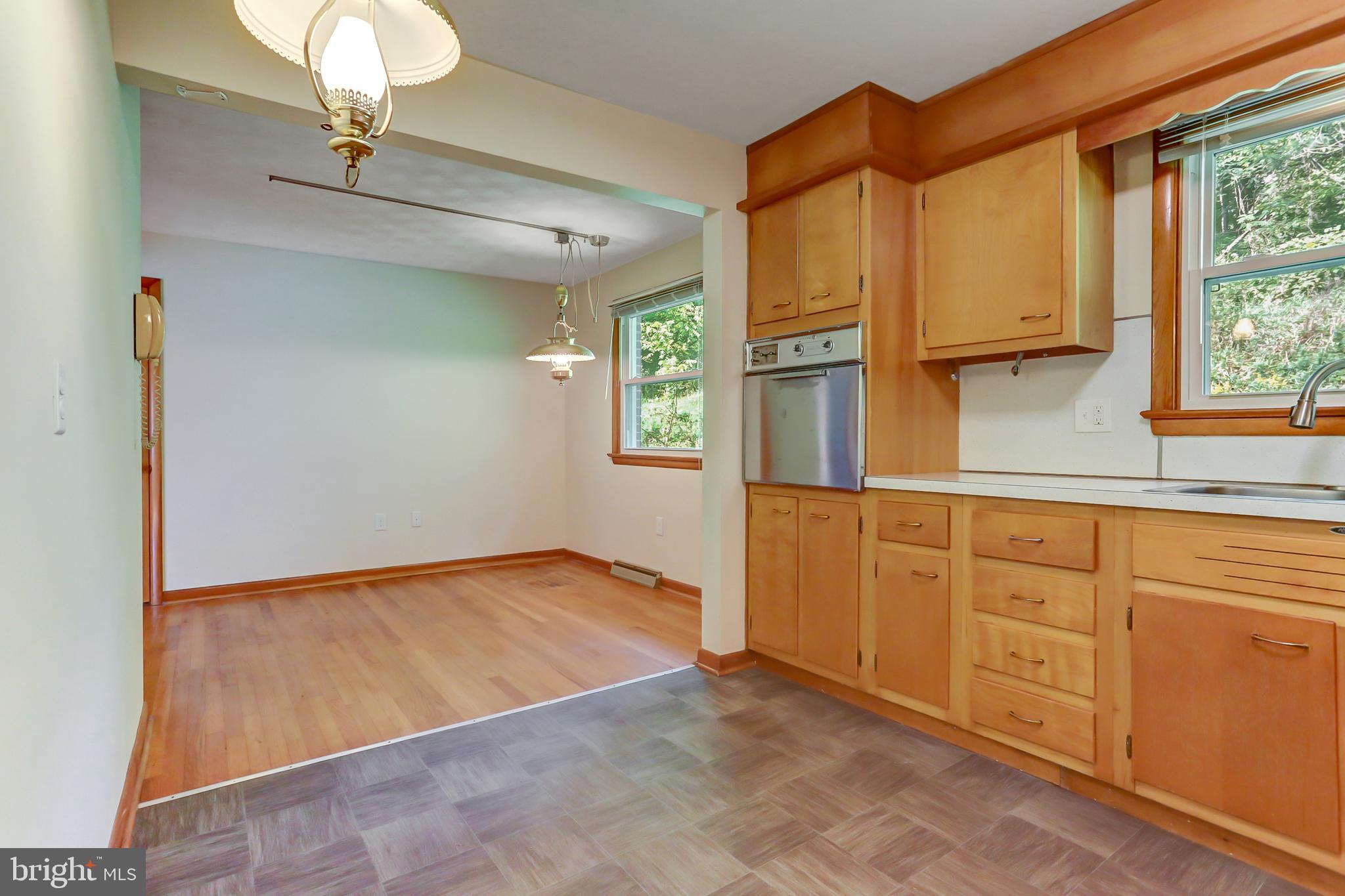 622 Lewisberry Road New Cumberland, PA 17070 - Photo 8 of 26 Gallery Image 8