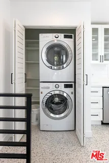 $1,849,000 | Undisclosed Address, Los Angeles, CA 90019