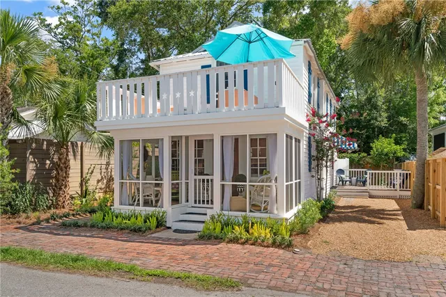 $1,350,000 | 405 Everett Street, St. Simons Island, GA 31522