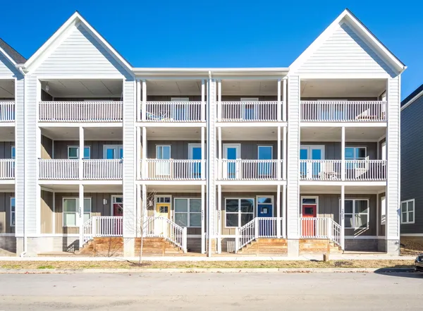 $1,725 | 2341 East 18th Street, Chattanooga, TN 37404