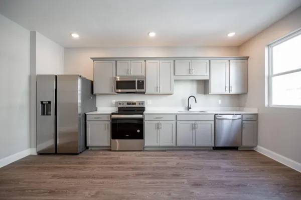 $1,725 | 2341 East 18th Street, Chattanooga, TN 37404