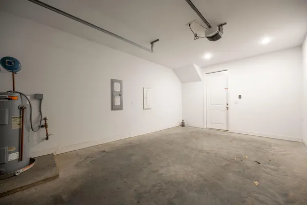 $1,725 | 2341 East 18th Street, Chattanooga, TN 37404