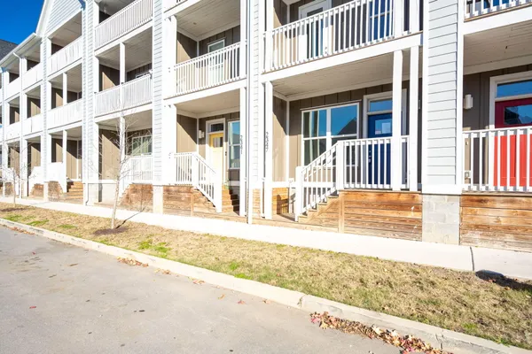 $1,725 | 2341 East 18th Street, Chattanooga, TN 37404