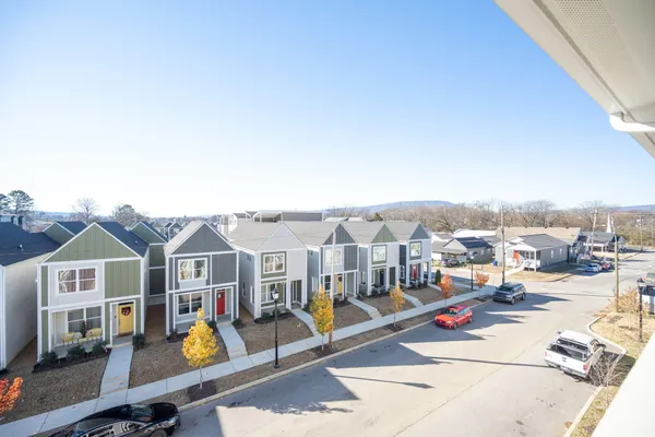 $1,725 | 2341 East 18th Street, Chattanooga, TN 37404