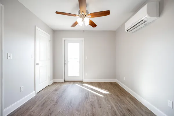 $1,725 | 2341 East 18th Street, Chattanooga, TN 37404