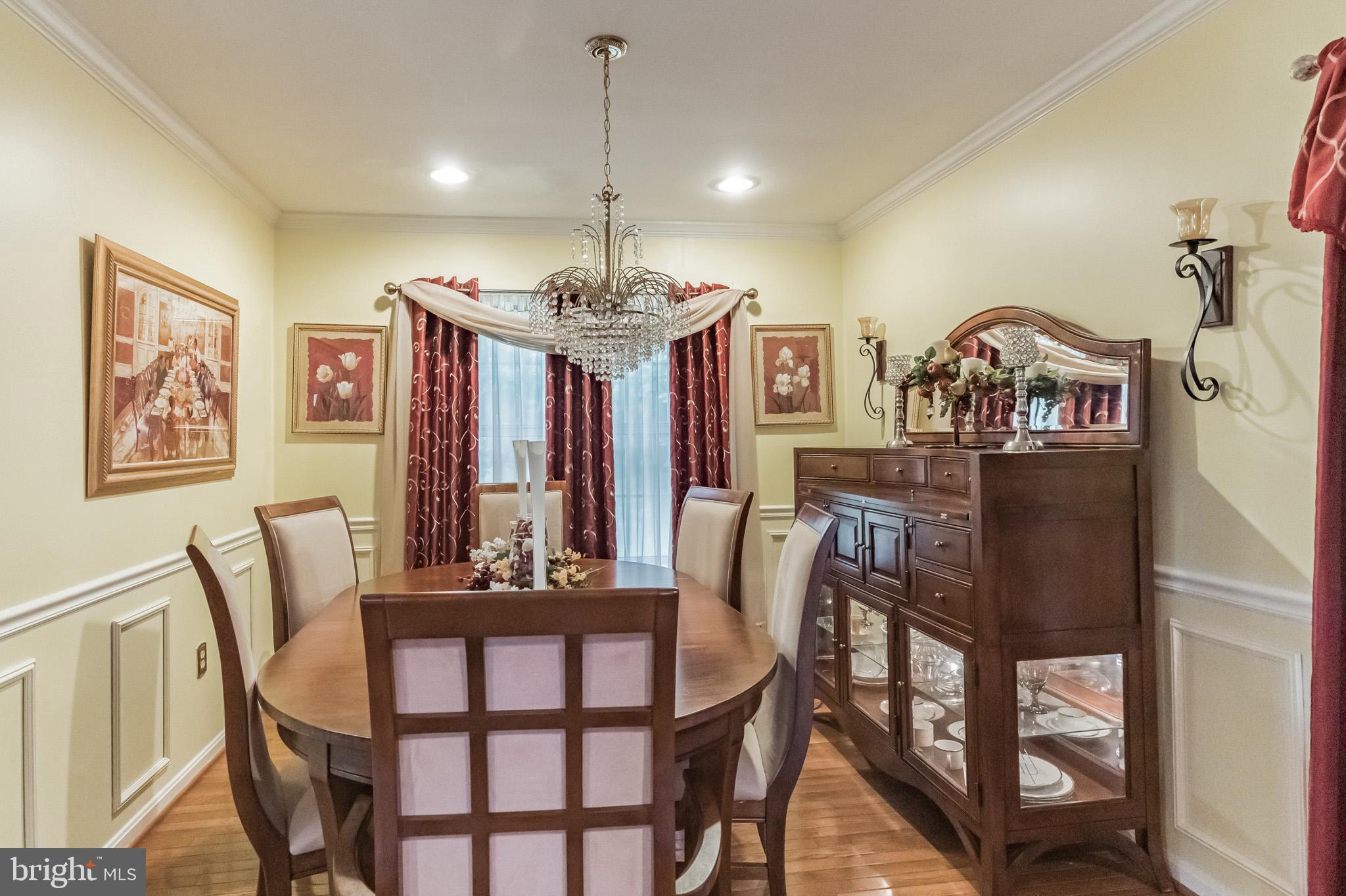 6416 Symposium Way Clinton, MD 20735 - Photo 5 of 29 Large Formal Dining Room