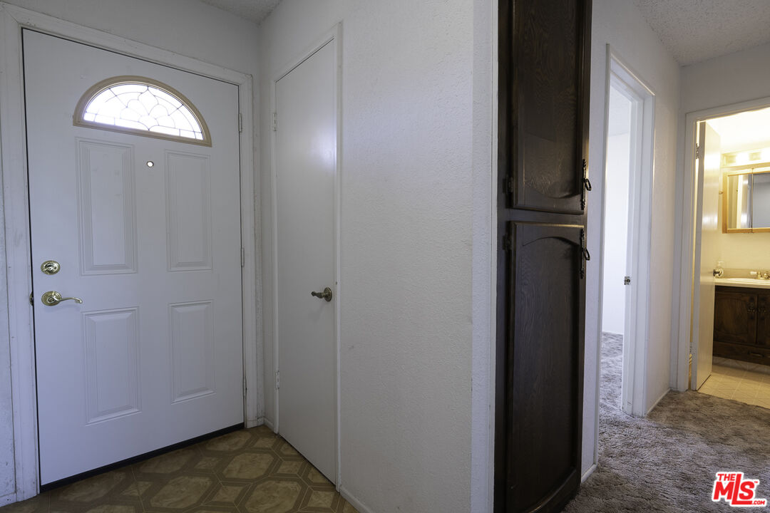 1240 West Langley Avenue Ridgecrest, CA 93555 - Photo 3 of 31