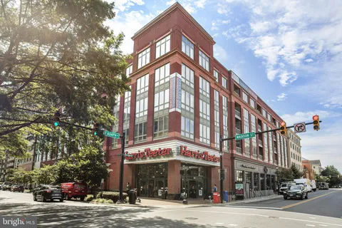 $939,000 | 801 North Fairfax Street, Unit 421, Alexandria, VA 22314