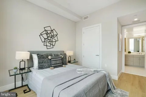 $939,000 | 801 North Fairfax Street, Unit 421, Alexandria, VA 22314