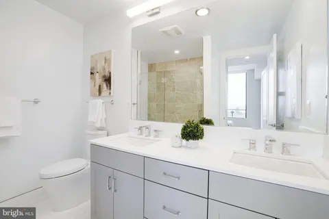 $939,000 | 801 North Fairfax Street, Unit 421, Alexandria, VA 22314