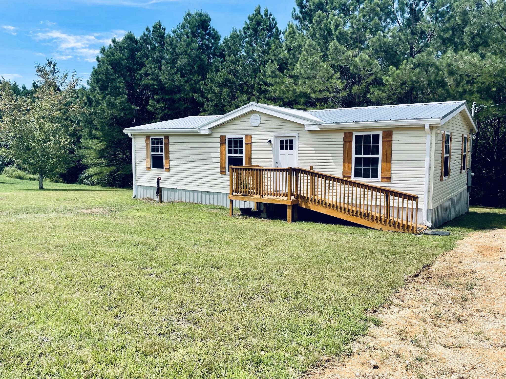 174 Reeves Road Hohenwald, TN 38462 - Photo 1 of 12 Gallery Image 1