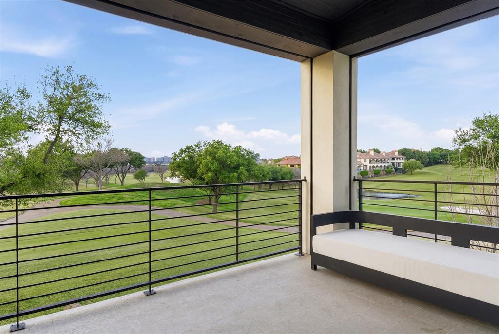 320 O Connor Ridge Boulevard, Unit 22 Irving, TX 75038 - Photo 4 of 34 a view of a garden with a bench in patio