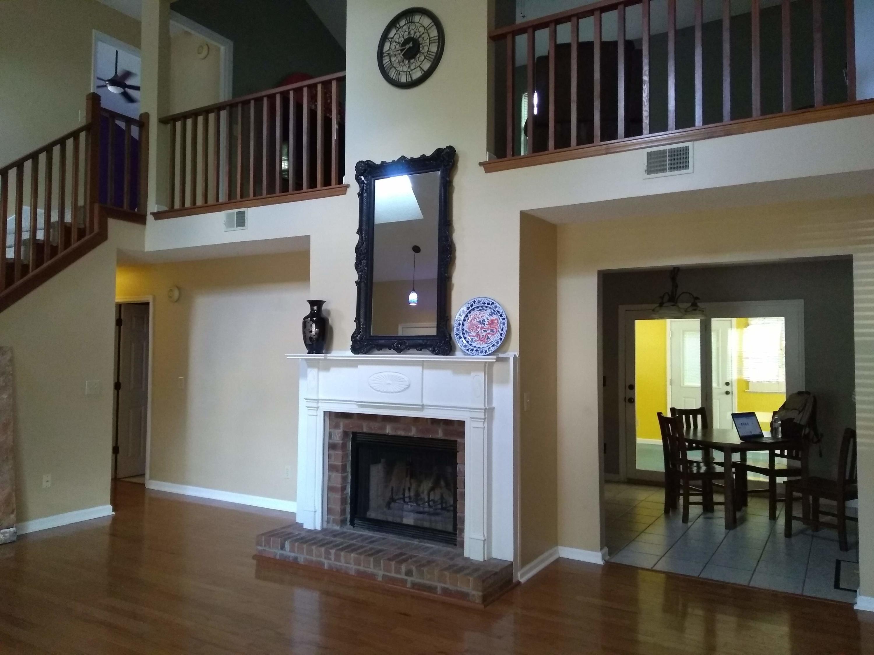 124 Old Saybrook Road North Charleston, SC 29418 - Photo 3 of 12 Beautiful living Room