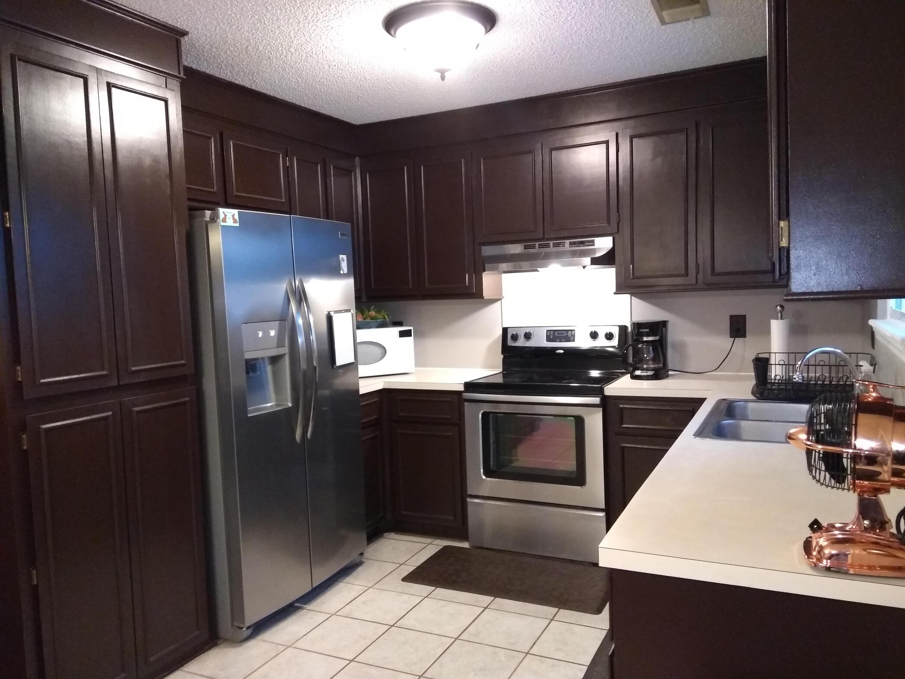 124 Old Saybrook Road North Charleston, SC 29418 - Photo 5 of 12 Kitchen