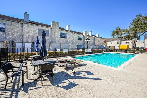 $1,850 | 338 Wilcrest Drive, Unit 338, Houston, TX 77042