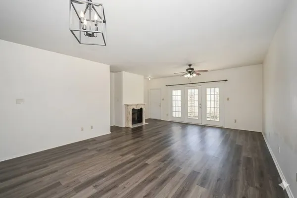 $1,850 | 338 Wilcrest Drive, Unit 338, Houston, TX 77042