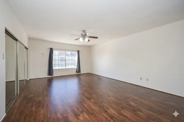 $1,850 | 338 Wilcrest Drive, Unit 338, Houston, TX 77042