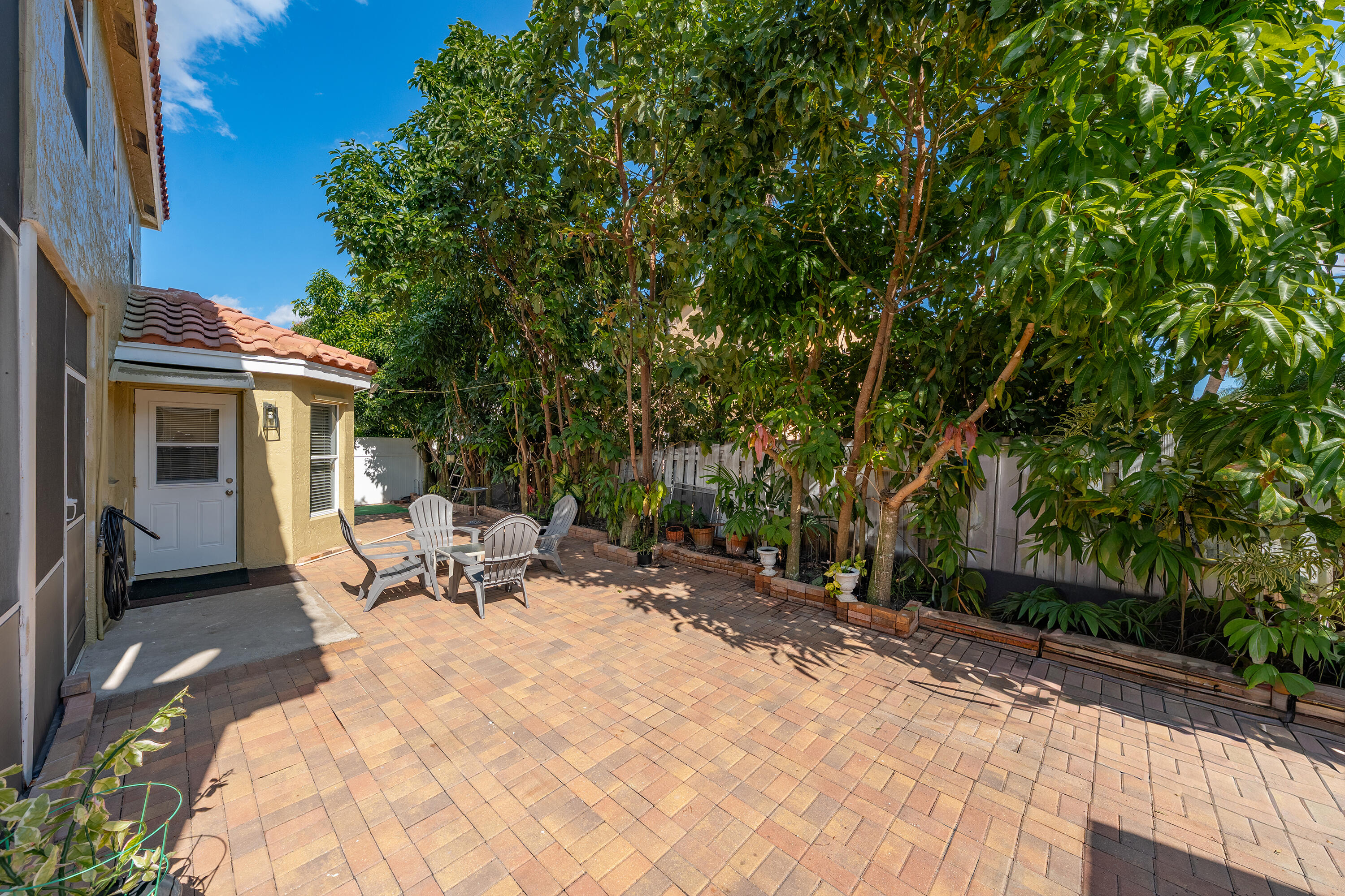 18956 La Costa Lane Boca Raton, FL 33496 - Photo 33 of 48 BCKYARD