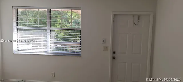 $2,100 | 758 Northwest 103rd Terrace, Unit 201, Pembroke Pines, FL 33026