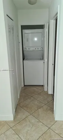 $2,100 | 758 Northwest 103rd Terrace, Unit 201, Pembroke Pines, FL 33026