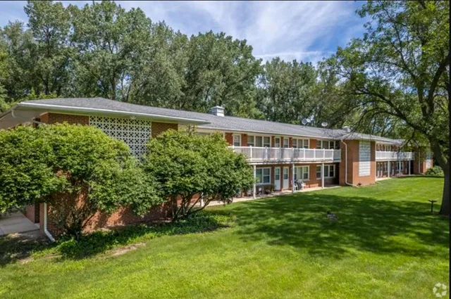 $1,160 | 6120 Century Avenue, Unit 209, Middleton, WI 53562