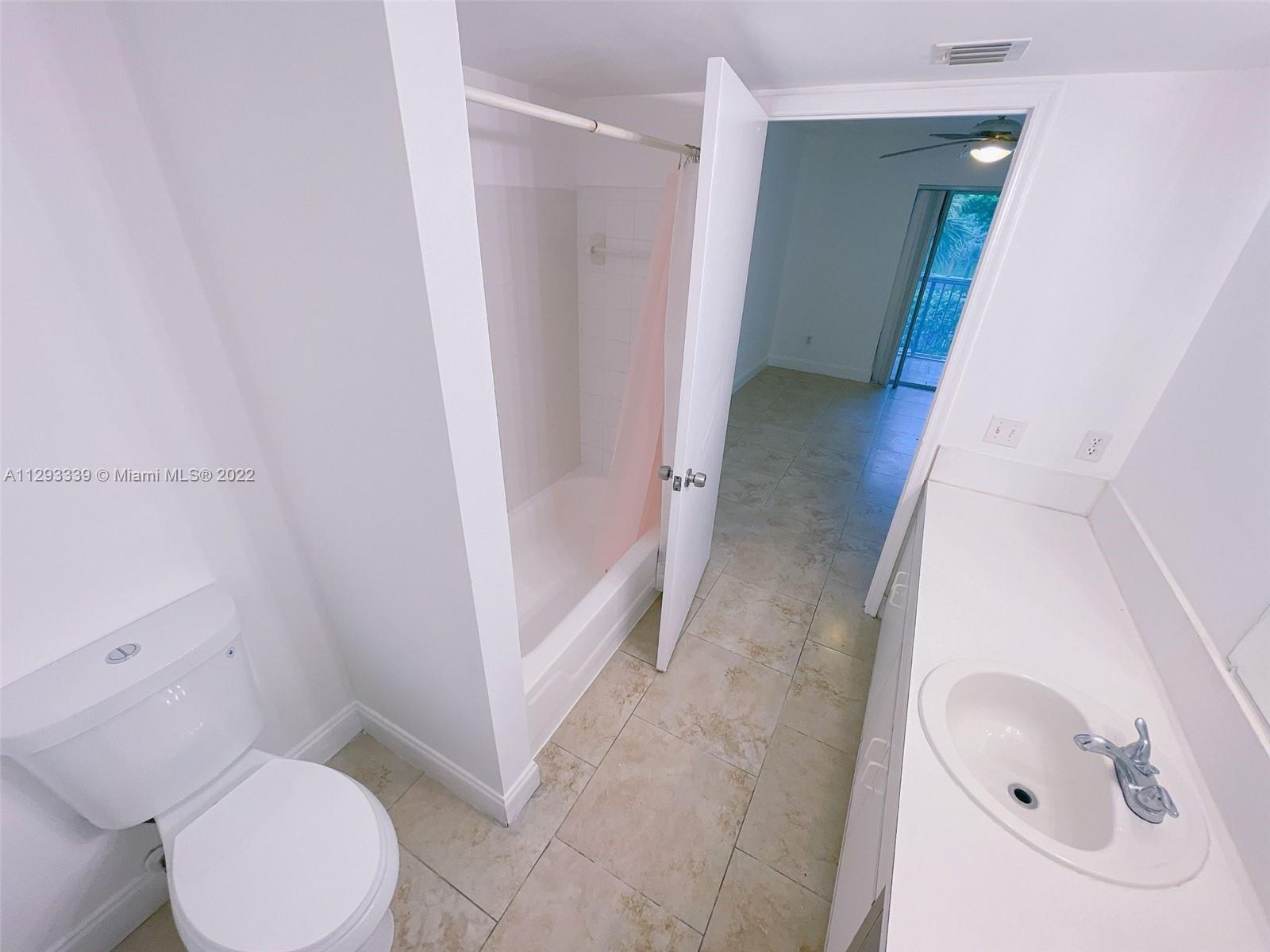 410 South Park Road, Unit 1307 Hollywood, FL 33021 - Photo 16 of 19 Gallery Image 16